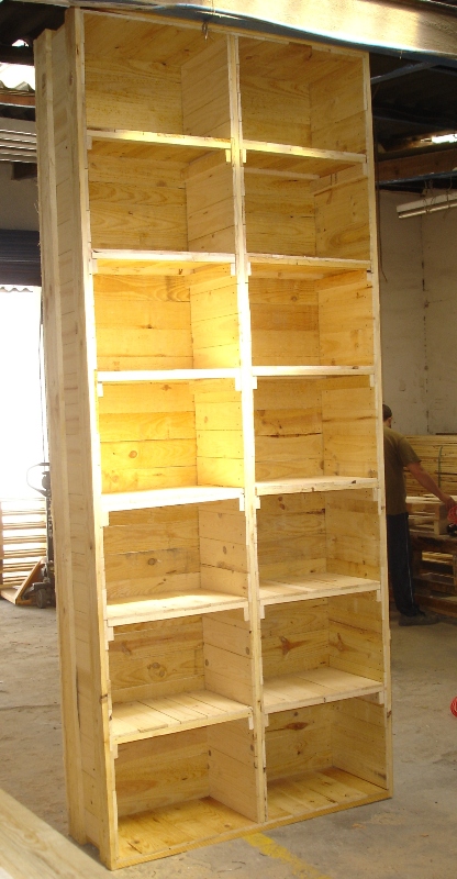 cajas-madera-estanteria